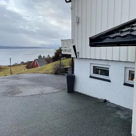 Sokkelleilighet I Landlige Omgivelser Lejlighed *
